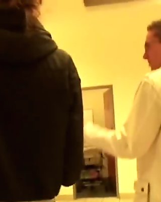 Puplic fuck on Male Toilette with german Teen for Money