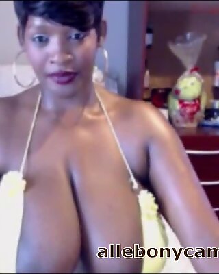 Huge Tits Ebony Live Webcam Cam Chat - allebonycamgirls.com